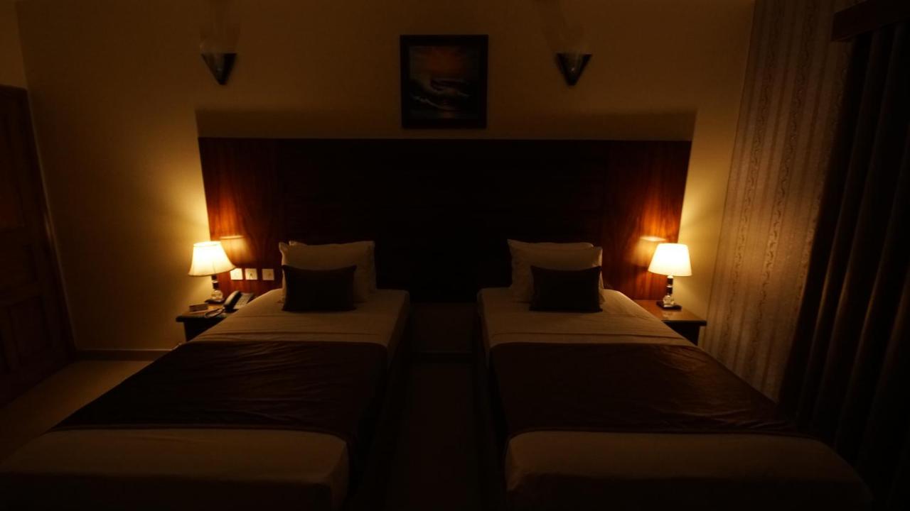 World Inn Hotel Karaçi Dış mekan fotoğraf