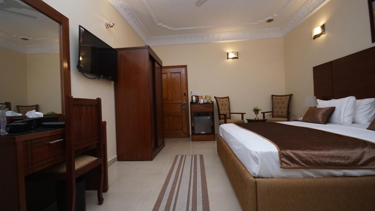 World Inn Hotel Karaçi Dış mekan fotoğraf
