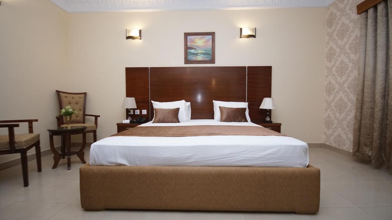 World Inn Hotel Karaçi Dış mekan fotoğraf