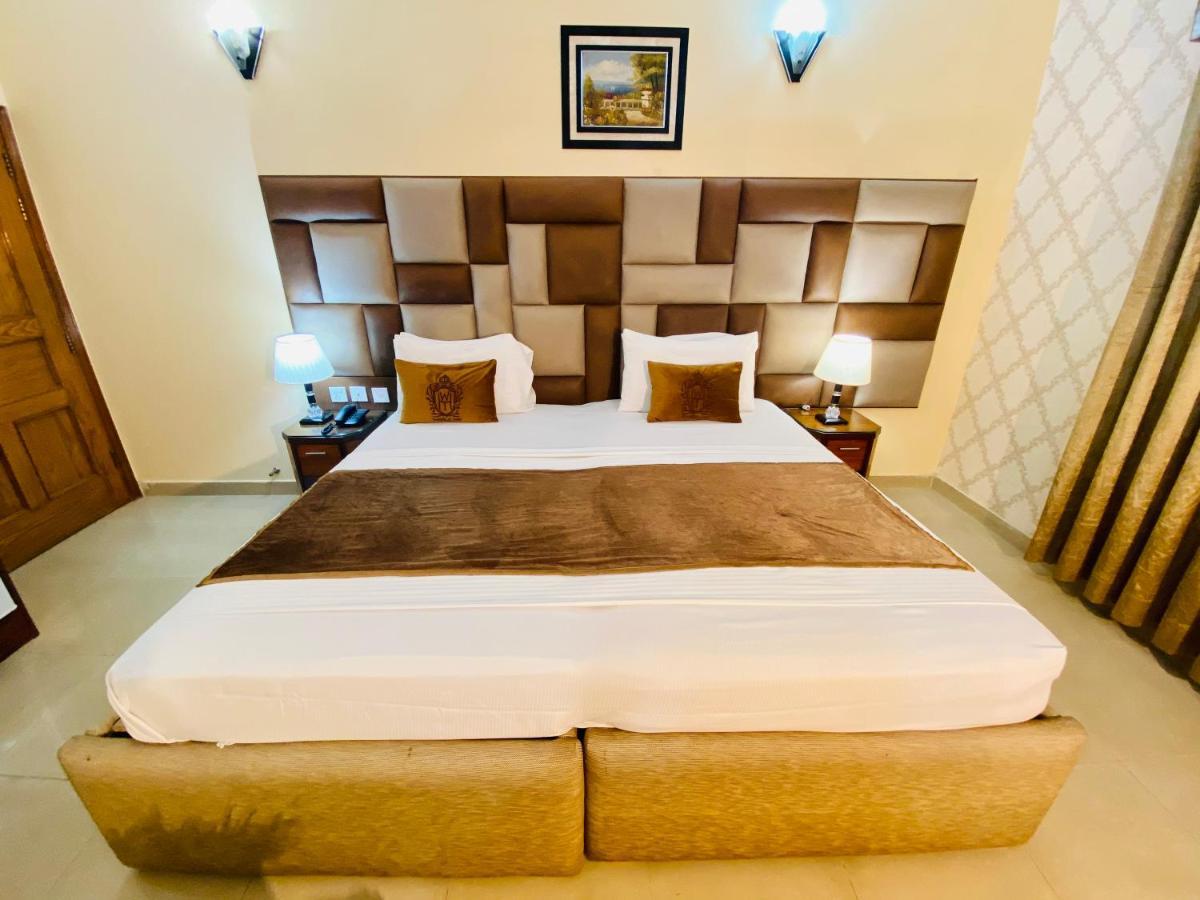World Inn Hotel Karaçi Dış mekan fotoğraf